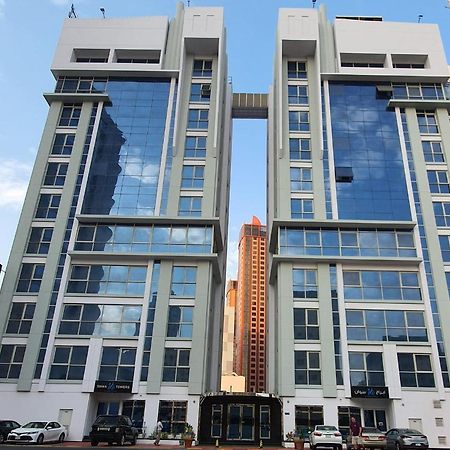 Swan Towers Aparthotel Manama Eksteriør bilde